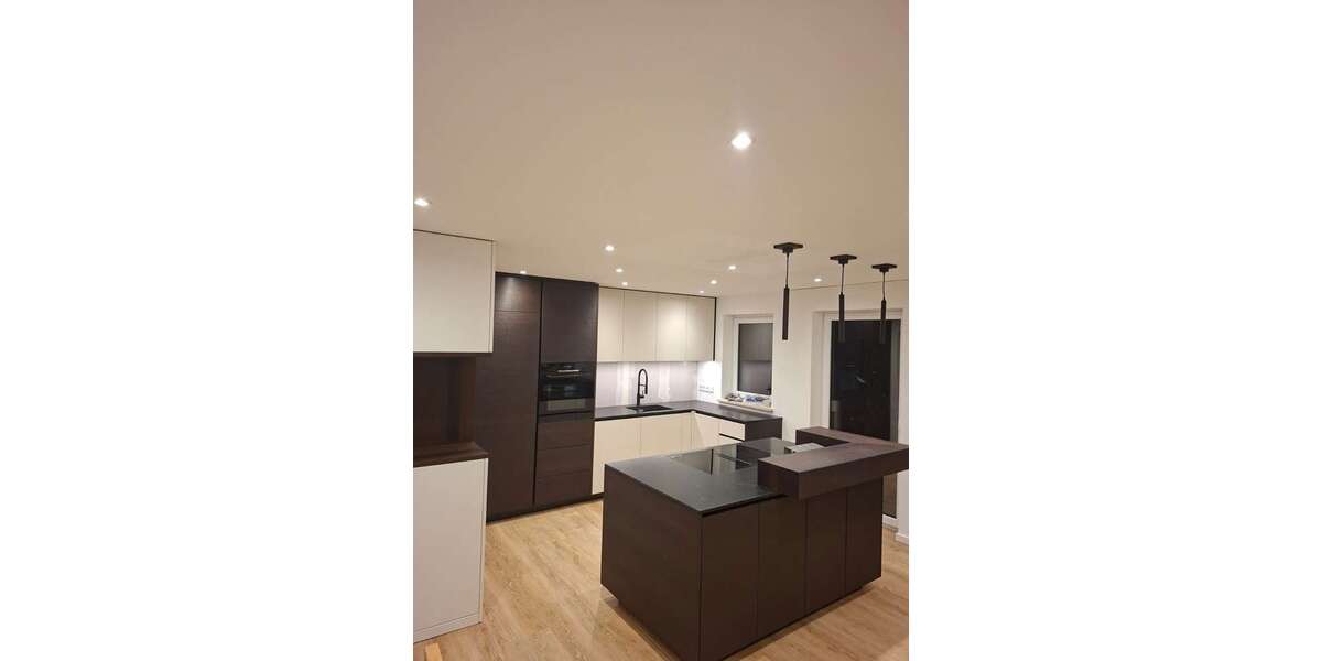Etagenwohnung Neusäß - 4 Zimmer, 121 m&sup2;, 1.800&euro; | Angebot:27279378
