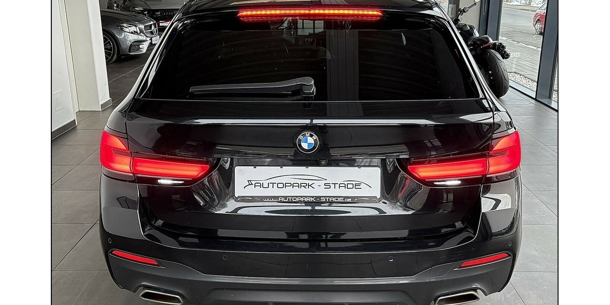 BMW 520xd M Sport ACC Laser Pano Live SoftCl. B/W 159.000 km 27.499 &euro; Stade 21682
