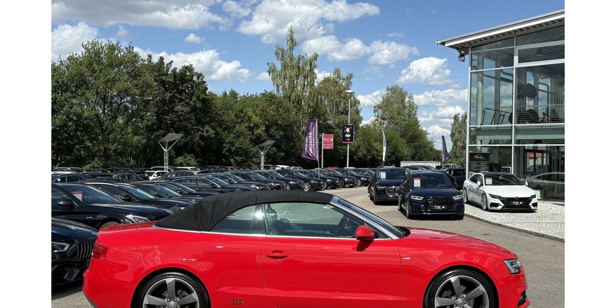 Audi A5 2.0 TDI Cabriolet S-Line XENON/NAVI/1.HAND 121.753 km 15.900 &euro; Villingen-Schwenningen 78054