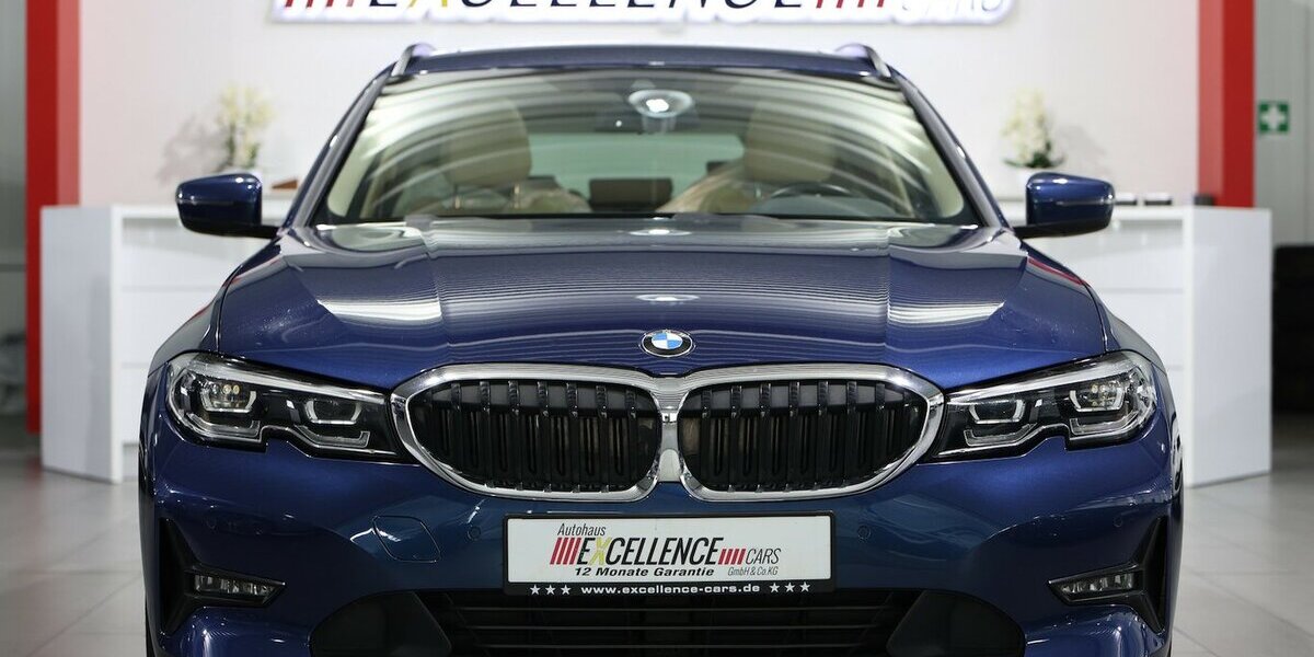 BMW 320d Touring SPORT BLUE & BEIGE / PANORAMA, LED 115.000 km 23.221 &euro; Hamm 59077