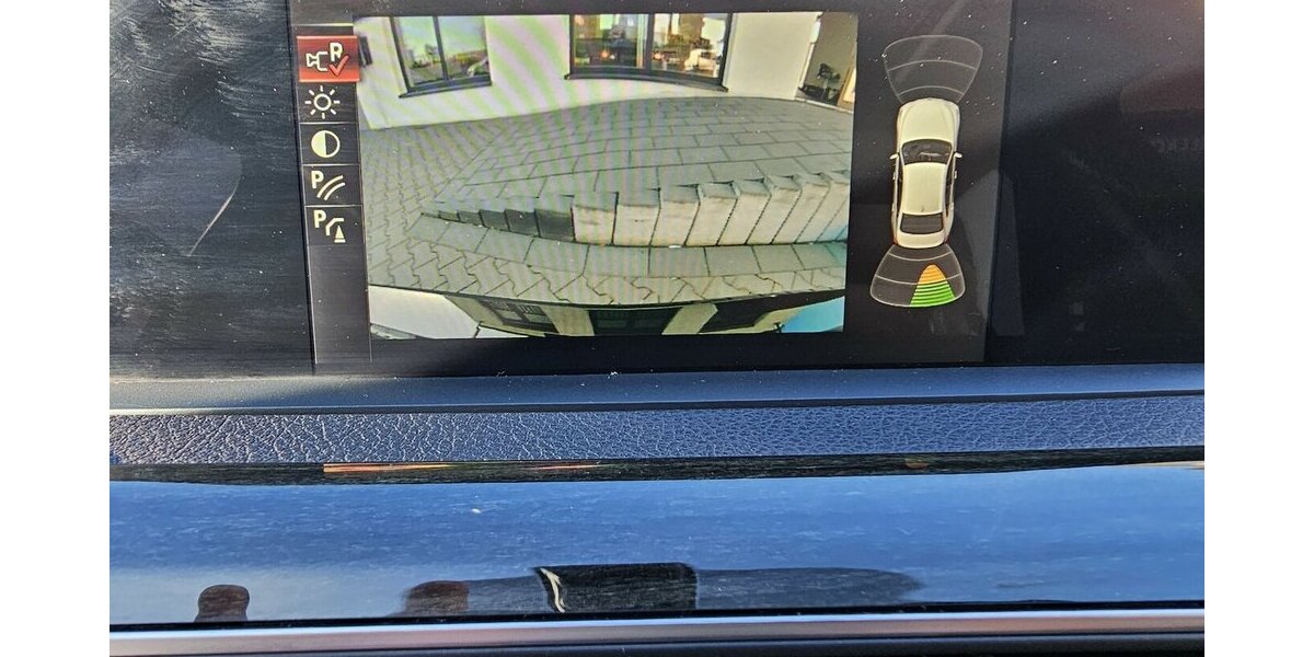 BMW 320d Luxury Line LEDER NAVI LED RFK AUS 1.HAND 53.750 km 22.790 &euro; Löhne 32584