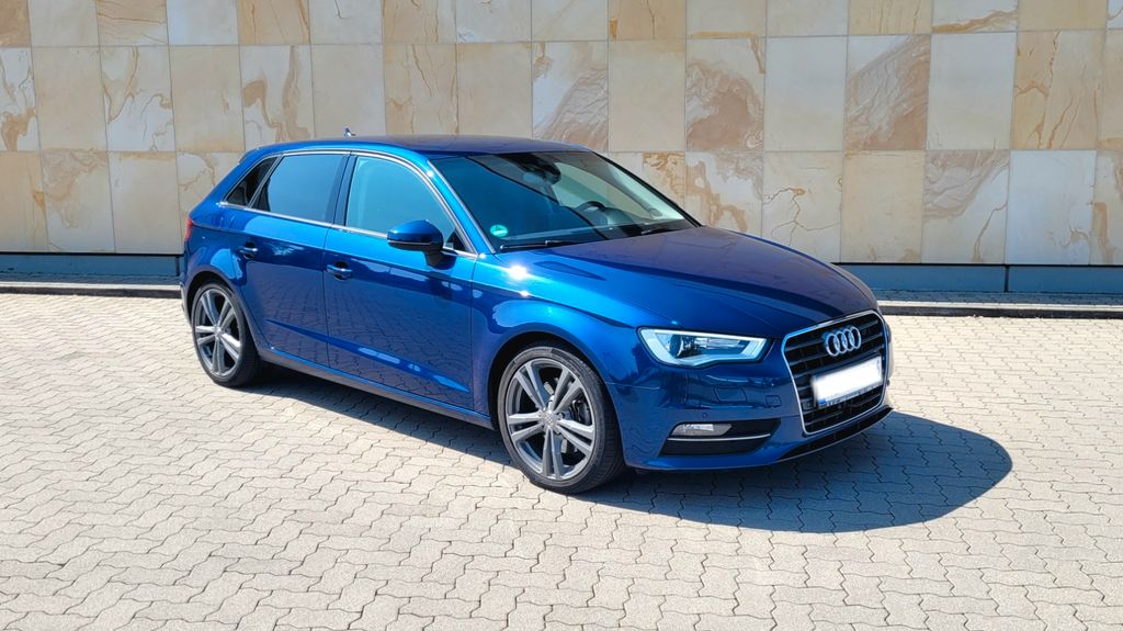 Audi A3 174.433 km 12.900 &euro; Frankfurt 60327