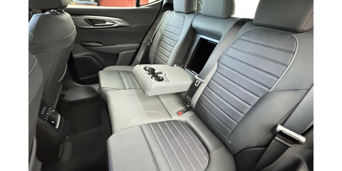 Alfa Romeo Tonale 1.6 VGT-D Sprint ACC Sitzheizung 12.300 km 20.740 &euro; Lich 35423