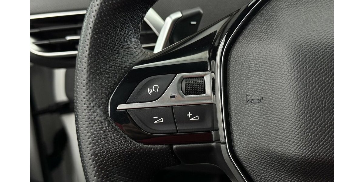 Peugeot 3008 GT 130 Puretech EAT8 1.Hand FULL LED 35.016 km 20.830 &euro; Lich 35423