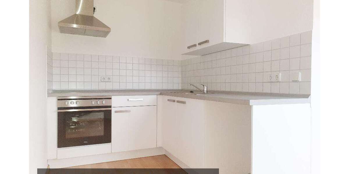 Etagenwohnung Zwickau Innenstadt - 1 Zimmer, 35 m&sup2;, 261&euro; | Angebot:27299593