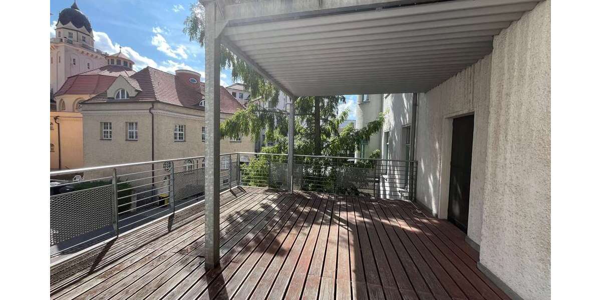 Etagenwohnung Halle (Saale) - 5 Zimmer, 195 m&sup2;, 1.800&euro; | Angebot:27301139